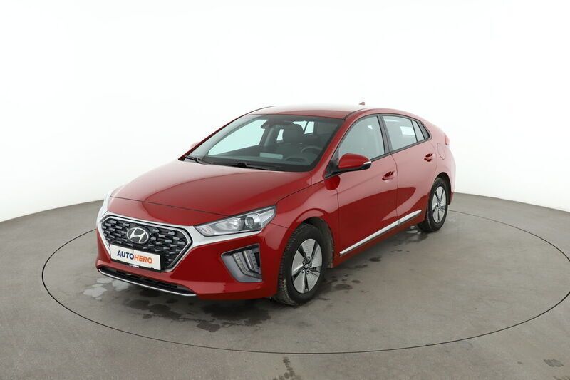 Rot Gebraucht 2022 Hyundai Ioniq 6 Limousine | 17.690 € (Superpreis) - Bild 1/4