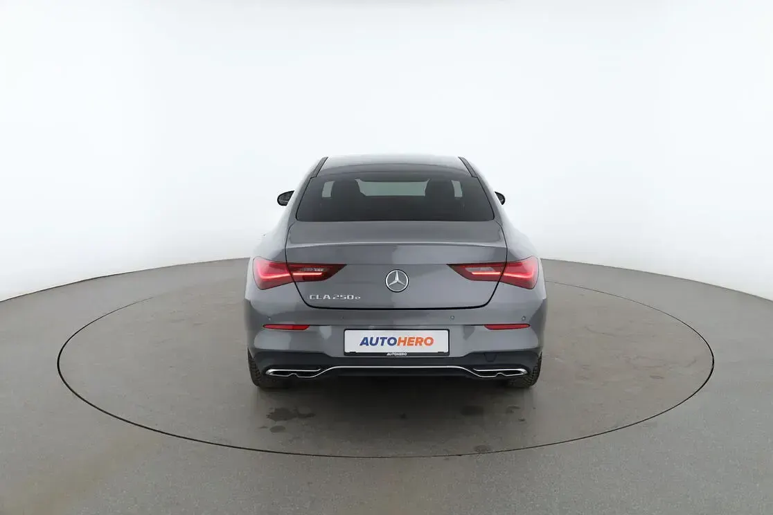 Gebraucht Mercedes CLA250 Progressive 109 PS (80 kW) 2024 Grau Coupé