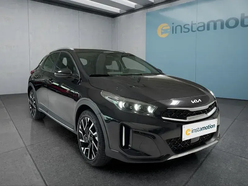 Neu Kia XCeed Spirit 150 PS (110 kW) 2026 Schwarz SUV