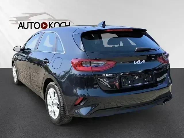 Gebraucht Kia Ceed Vision 140 PS (102 kW) 2024 (1k) zilinaschwarz met. Kleinwagen