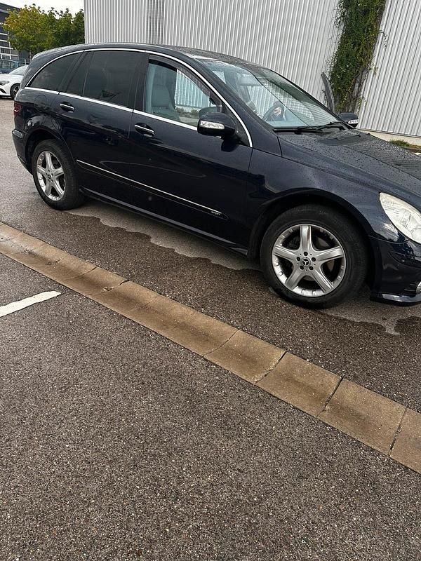Andere farben Gebraucht 2008 Mercedes R320 Van / Kleinbus | 4.600 € (Guter Preis) - Bild 1/4