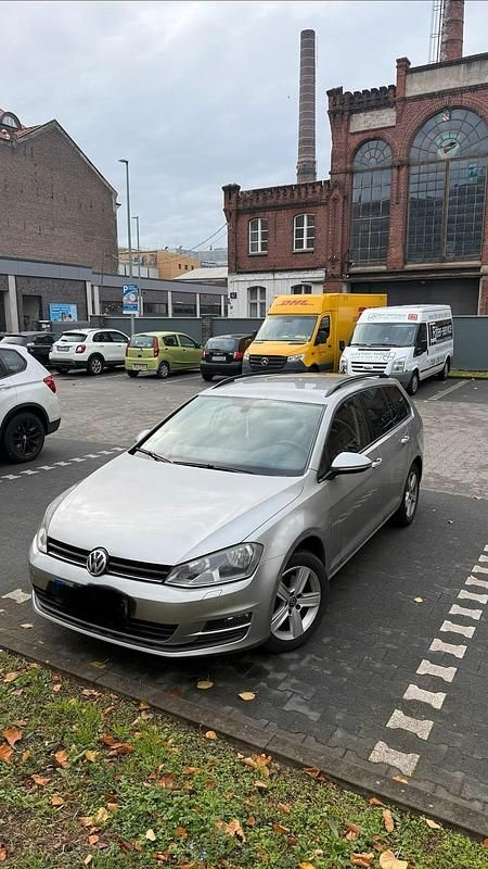 Silber Gebraucht 2014 VW Golf VII Kombi | 7.500 € (Fairer Preis) - Bild 1/4