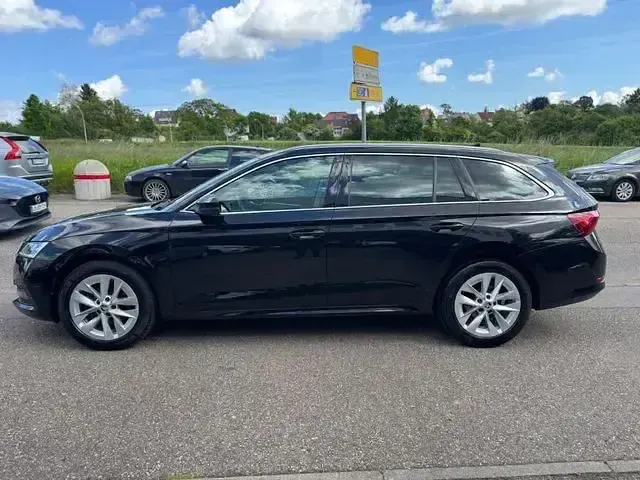 Gebraucht Audi A3 Basis 150 PS (110 kW) 2022 Andere Limousine