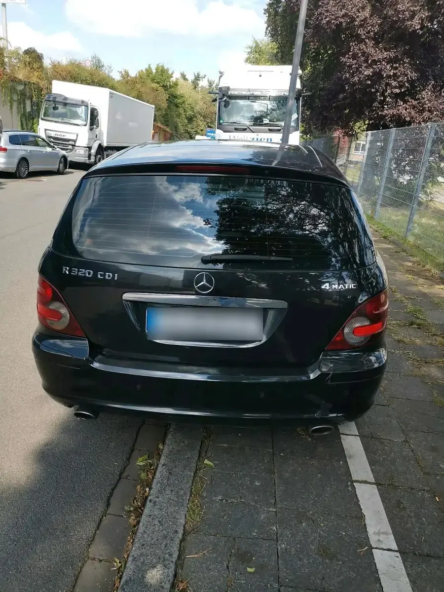 Gebraucht Mercedes R320 224 PS (164 kW) 2007 Schwarz Kombi