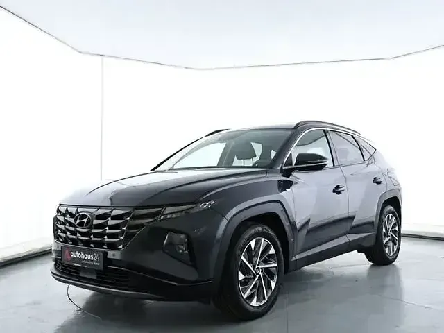 Gebraucht Hyundai Tucson Trend 180 PS (132 kW) 2024 Grau SUV