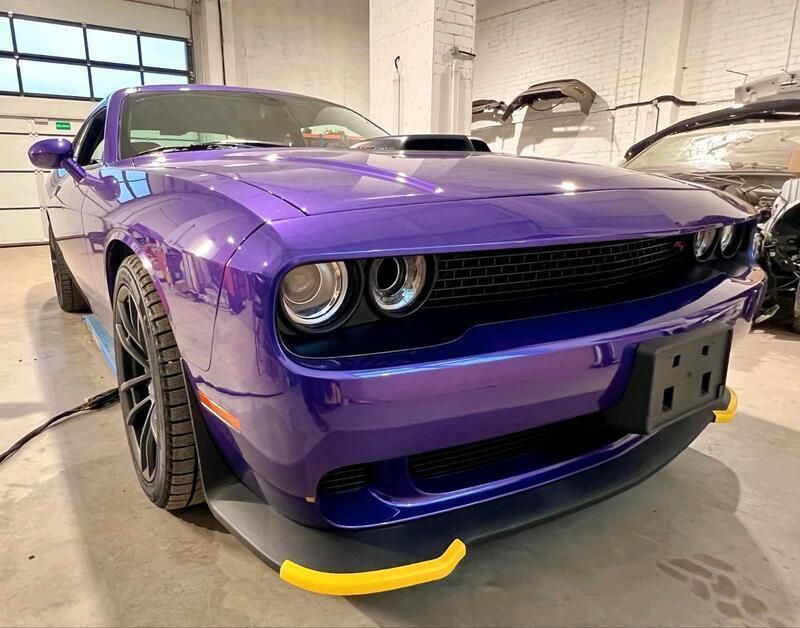Violet Gebraucht 2021 Dodge Challenger Coupé | 37.000 € (Superpreis) - Bild 1/4