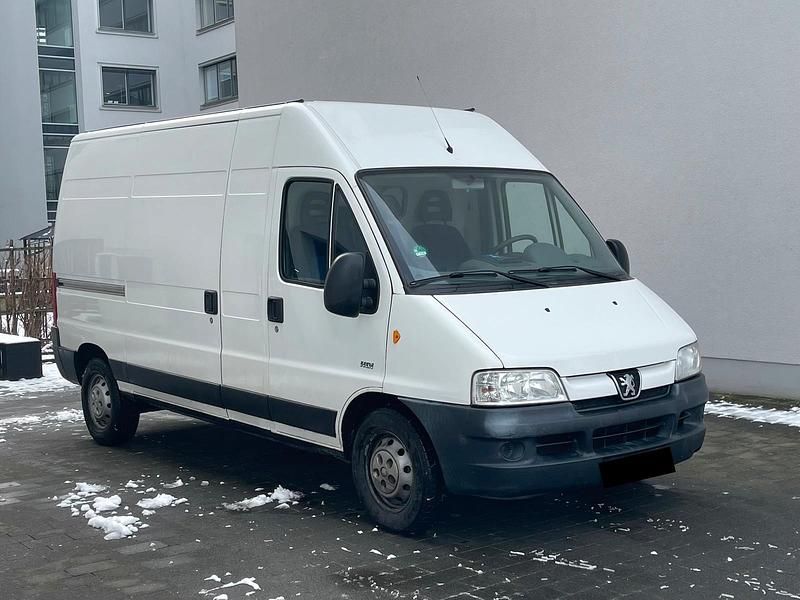 Weiß Gebraucht 2004 Peugeot Boxer Van | 4.900 € - Bild 1/4