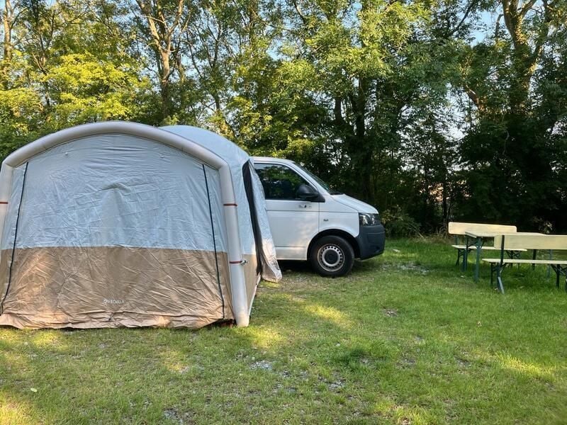 Weiß Gebraucht 2014 VW T5 Van | 23.900 € - Bild 1/4