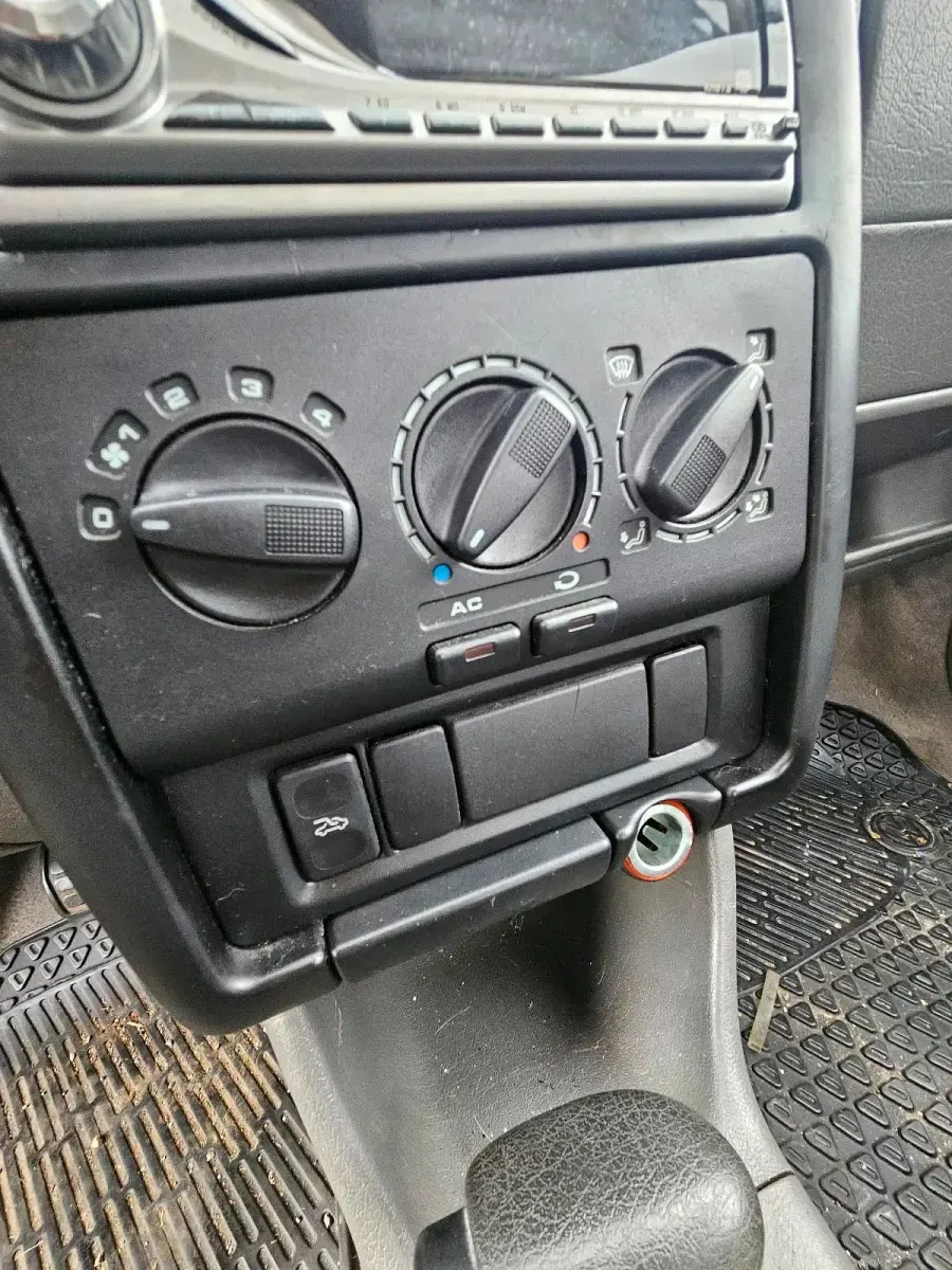 Gebraucht VW Polo 75 PS (55 kW) 1998 Grün Kleinwagen