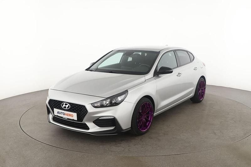 Silber Gebraucht 2020 Hyundai i30 N Line Limousine | 16.560 € (Fairer Preis) - Bild 1/3