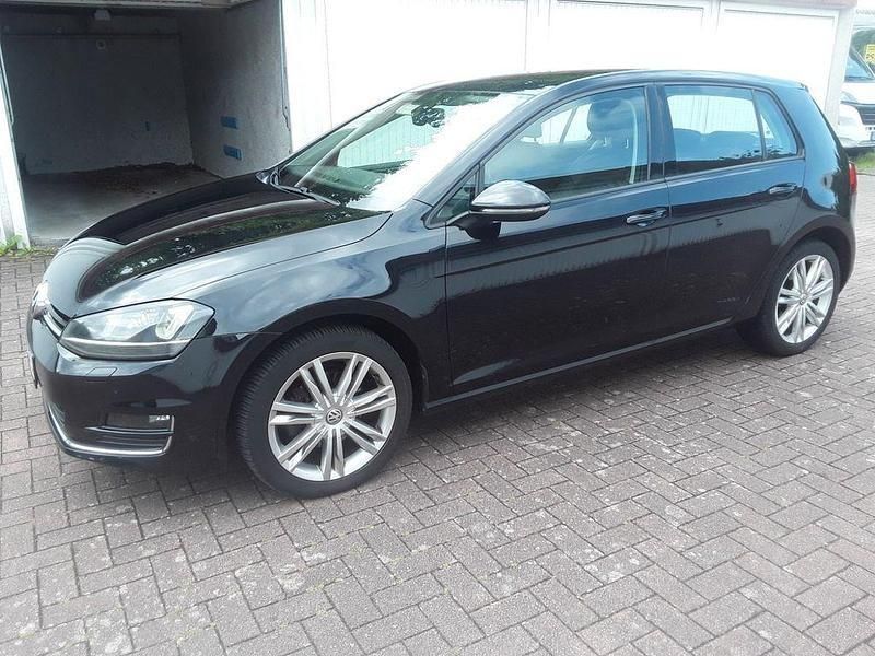 Schwarz Gebraucht 2013 VW Golf VII Highline Limousine | 10.990 € (Fairer Preis) - Bild 1/4