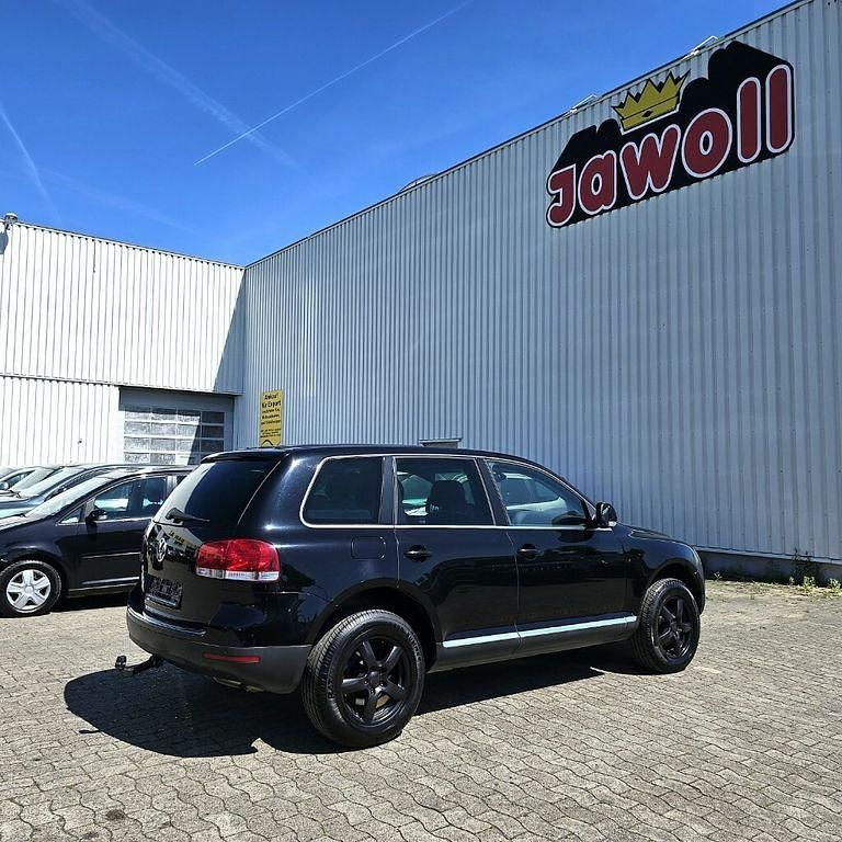 Schwarz Gebraucht 2005 VW Touareg SUV | 2.500 € (Superpreis) - Bild 1/3