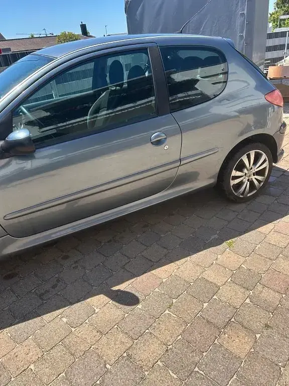 Gebraucht Peugeot 206 CC 109 PS (80 kW) 2006 Cabrio
