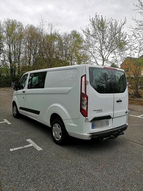 Gebraucht Ford Transit Custom 130 PS (95 kW) 2019 Weiß Van / Kleinbus
