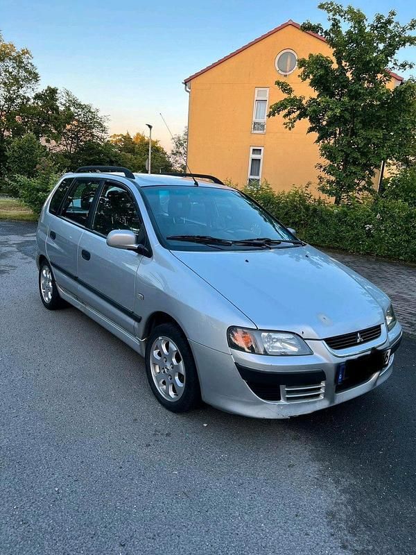 Grau Gebraucht 2003 Mitsubishi Space Star Limousine | 900 € - Bild 1/4
