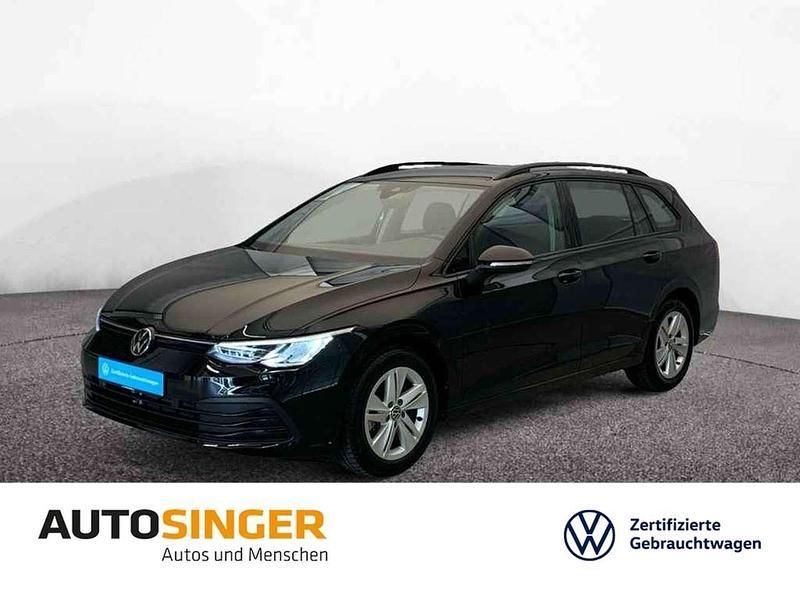 Grenadillschwarz metallic Gebraucht 2024 VW Golf VIII Life Kombi | 28.430 € (Fairer Preis) - Bild 1/3