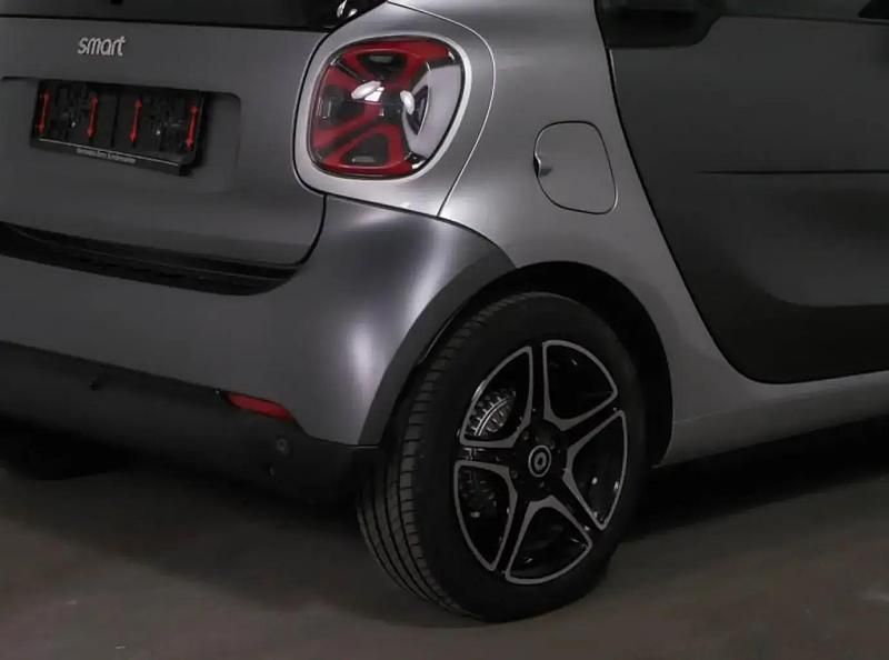 Gebraucht Smart ForTwo Coupé Prime Exclusive 60 kW (82 PS) 2024 Grau Coupé