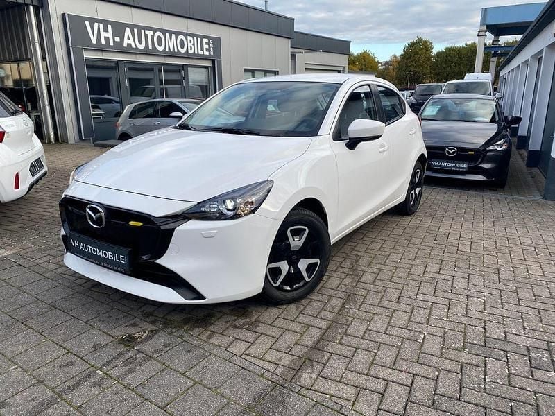 Gebraucht Mazda 2 Center-Line 90 PS (66 kW) 2024 Arctic white (a4d) Kleinwagen