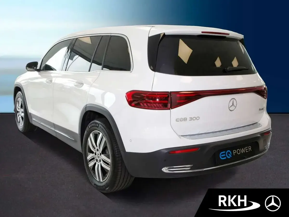 Gebraucht Mercedes EQB300 Progressive 167 kW (228 PS) 2025 Weiß SUV