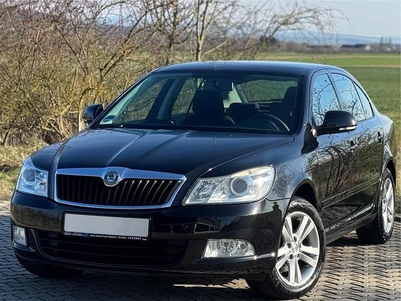 Gebraucht Skoda Octavia 122 PS (89 kW) 2010 Schwarz Limousine