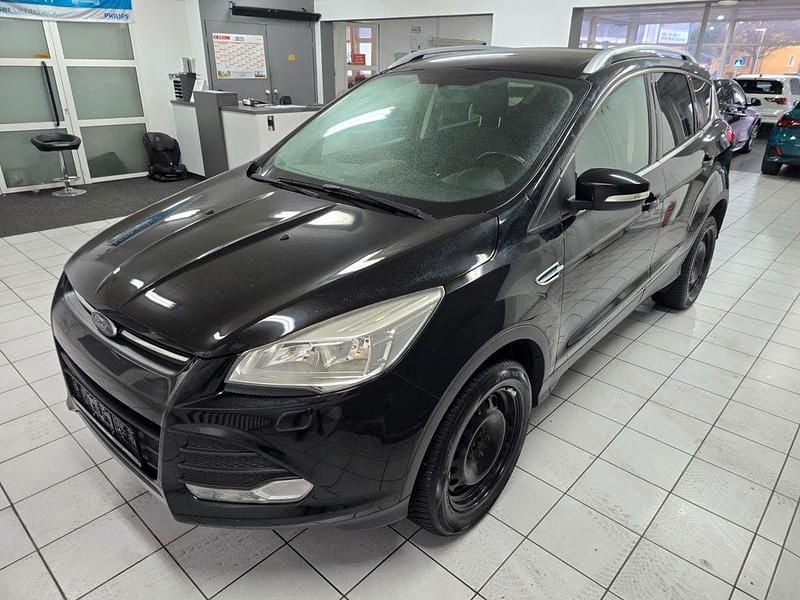 Gebraucht Ford Kuga Trend 120 PS (88 kW) 2016 Schwarz SUV