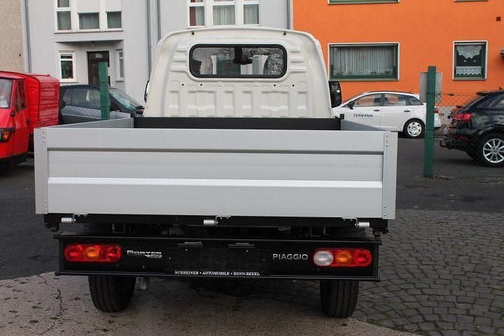 Neu Piaggio Porter 106 PS (77 kW) 2025 Weiß SUV