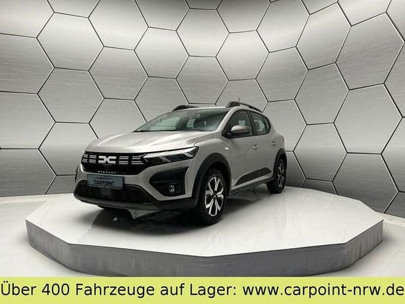 Safarigrüngrau Gebraucht 2023 Dacia Sandero Extreme Kleinwagen | 18.990 € (Etwas zu teuer) - Bild 1/4