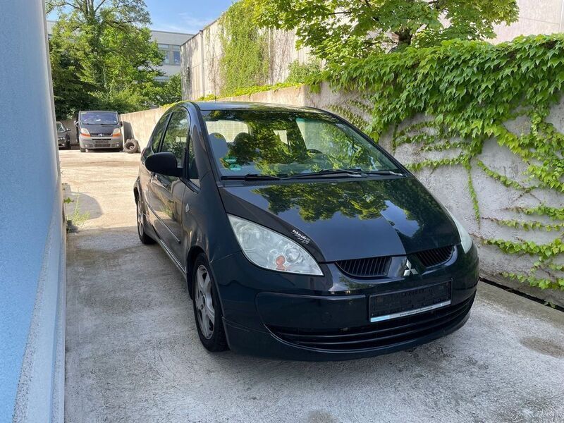 Schwarz Gebraucht 2006 Mitsubishi Colt Invite Limousine | 1.850 € (Fairer Preis) - Bild 1/4