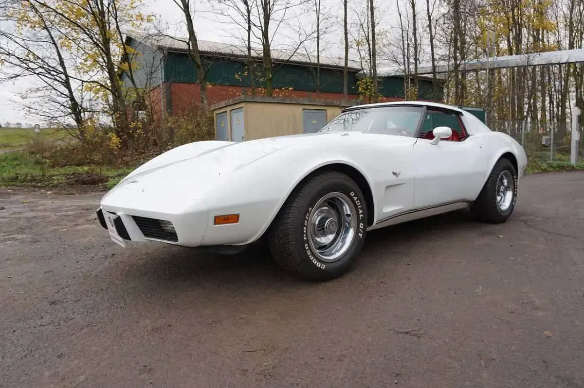Gebraucht Corvette C3 169 PS (124 kW) 1977 Weiß Coupé
