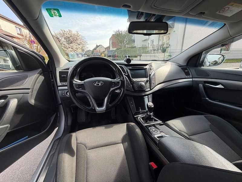 Gebraucht Hyundai i40 Style 136 PS (100 kW) 2013 Silber Kombi