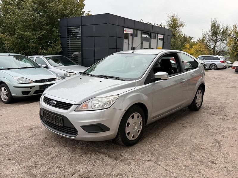 Silber Gebraucht 2008 Ford Focus Limousine | 650 € (Superpreis) - Bild 1/4