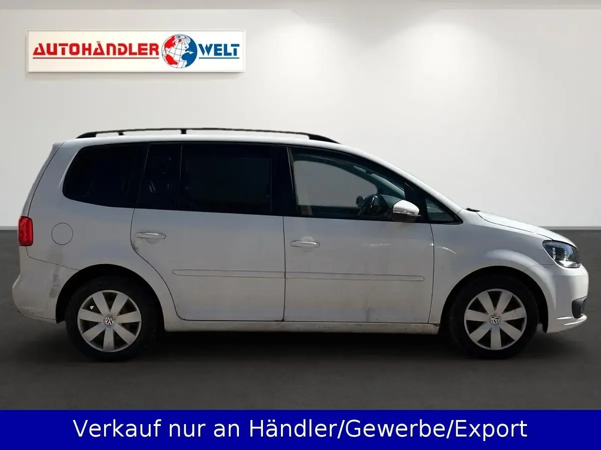 Gebraucht VW Touran 140 PS (102 kW) 2010 Weiß Van / Kleinbus