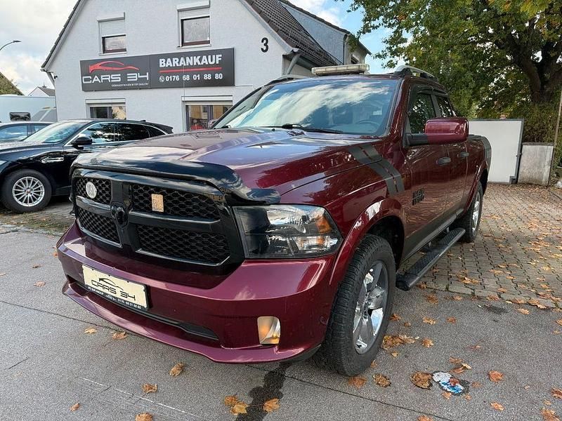 Rot Gebraucht 2019 Dodge Ram Abholung | 19.990 € (Fairer Preis) - Bild 1/4