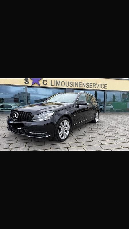 Gebraucht Mercedes C220 170 PS (125 kW) 2012 Schwarz Kombi