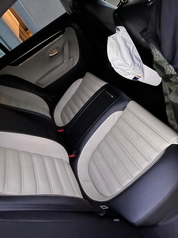 Second-hand VW CC 300 CP (220 kW) 2014 Negru Berlinǎ
