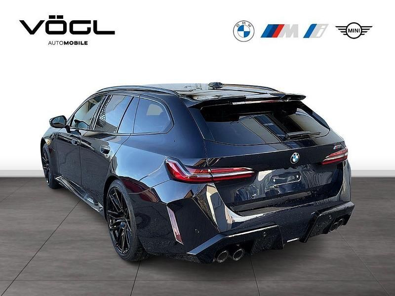 Neu BMW M5 Sport Line 585 PS (430 kW) 2026 Schwarz Kombi
