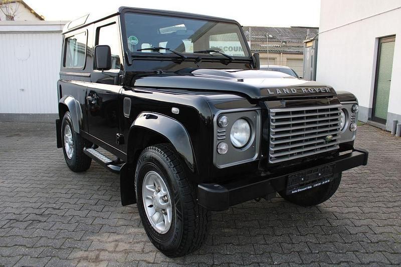 Schwarz (metallic) Gebraucht 2007 Land Rover Defender SE Kombi | 32.999 € (Guter Preis) - Bild 1/4