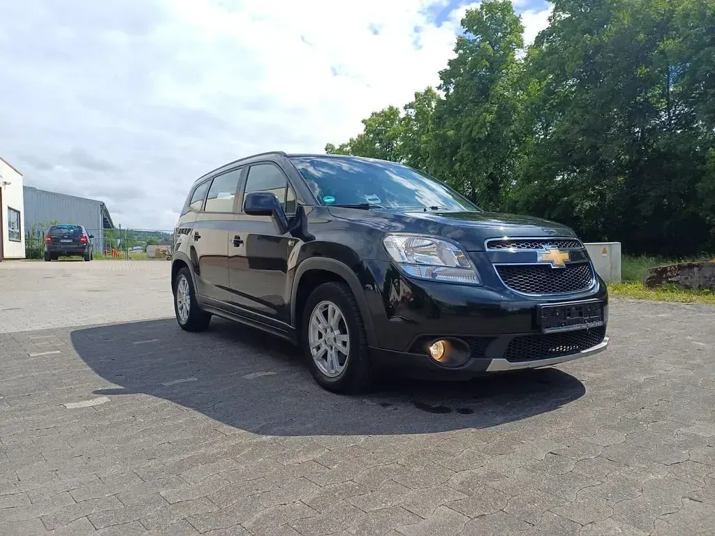 Gebraucht Chevrolet Orlando LT 141 PS (103 kW) 2013 Schwarz Van / Kleinbus