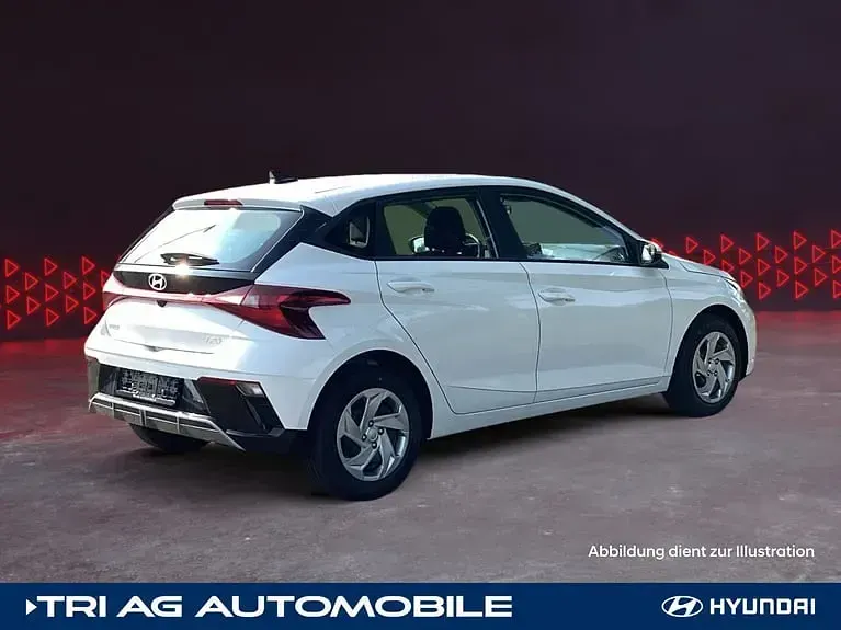 Nowe Hyundai i20 Select 101 KM (74 kW) 2025 Biały Sedan/Limuzyna