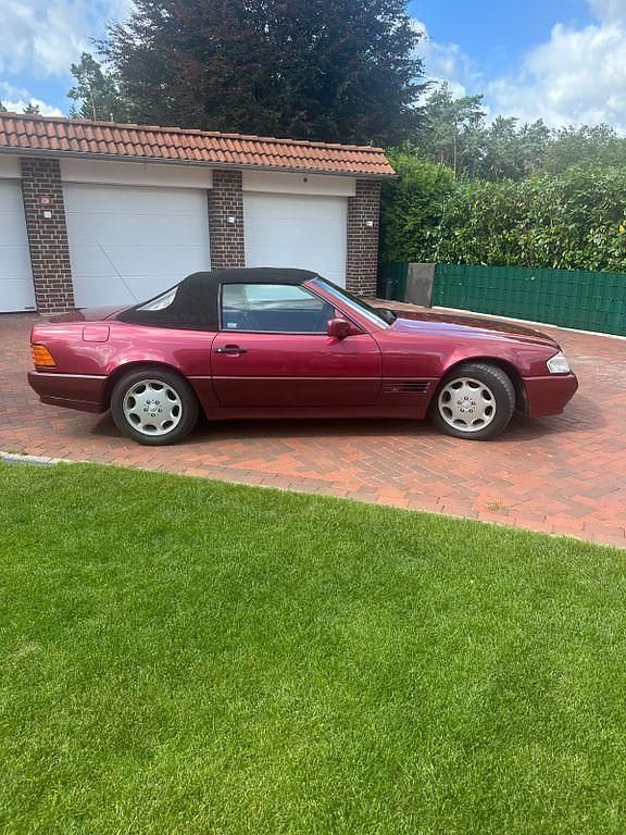 Gebraucht Mercedes SL300 231 PS (169 kW) 1991 Rot Cabrio