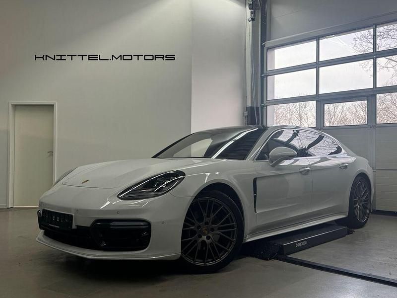 Weiß Gebraucht 2022 Porsche Panamera 4 Executive Limousine | 79.990 € (Fairer Preis) - Bild 1/3