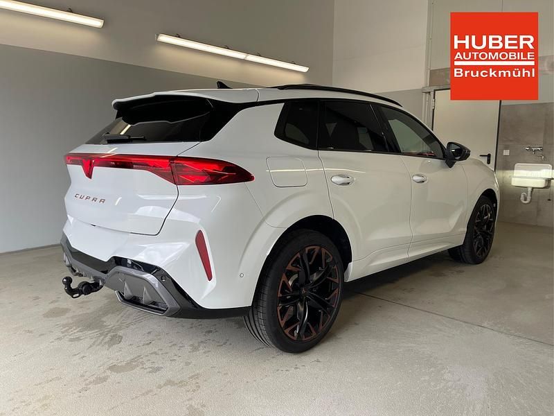 Neu Cupra Terramar VZ 265 PS (194 kW) 2025 [2y2y] nevada weiß metallic SUV