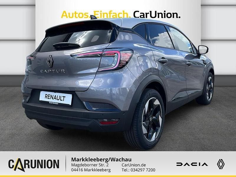 Neu Renault Captur Techno 91 PS (66 kW) 2025 Perlmuttbeige + stahlgrau metallic (grau) SUV