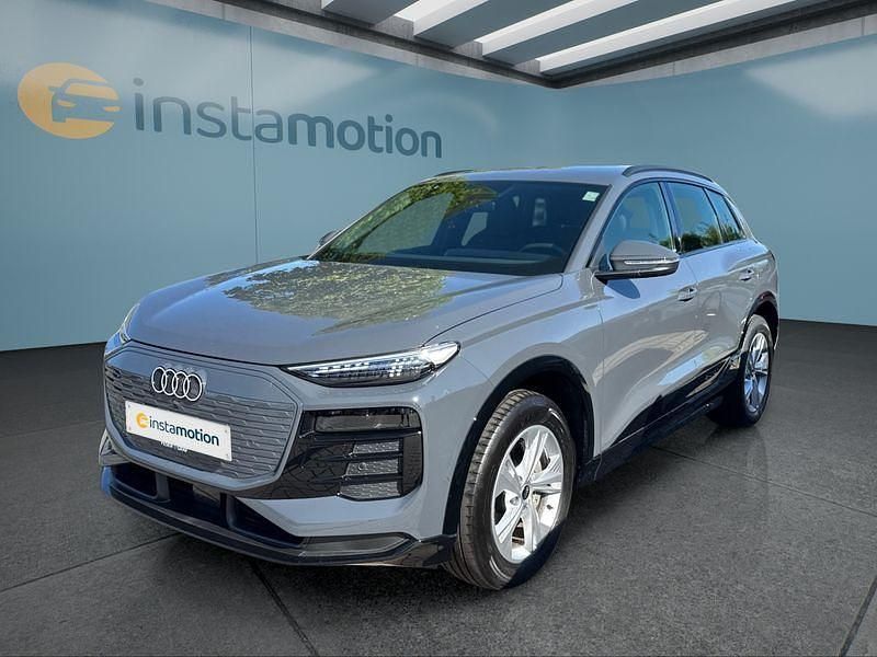 Grau Gebraucht 2025 Audi Q6 e-tron SUV | 70.449 € (Superpreis) - Bild 1/4
