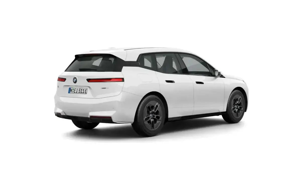 Gebraucht BMW iX 300 kW (408 PS) 2026 Alpinweiss uni SUV
