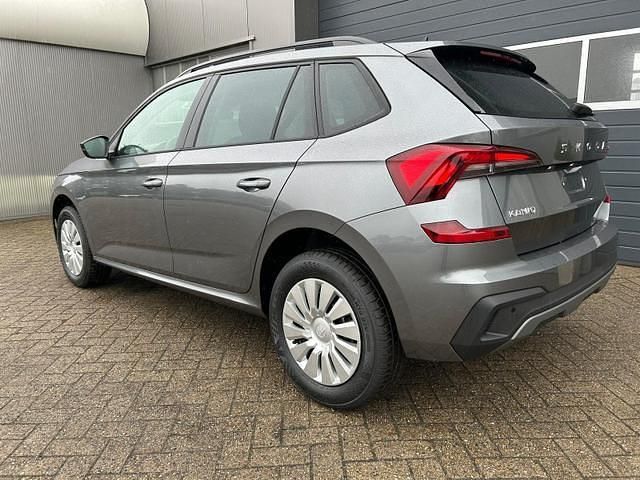 Graphitegrau metallic graphitegrau metallic Neu 2025 Skoda Kamiq Selection SUV | 25.150 € (Superpreis) - Bild 1/4