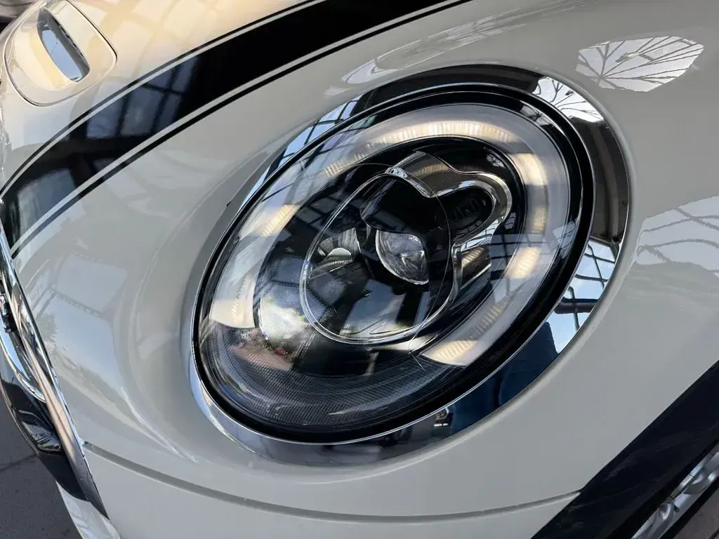 Gebraucht Mini Cooper S Chili 192 PS (141 kW) 2016 Weiß Kleinwagen