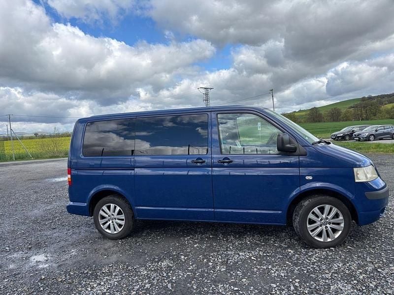 Gebraucht VW T5 131 PS (96 kW) 2009 Blau Van