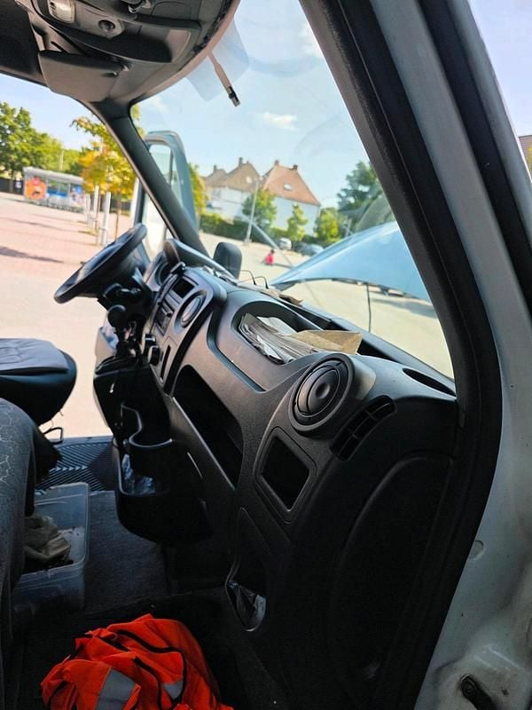 Weiß Gebraucht 2017 Renault Master Van | 6.999 € (Superpreis) - Bild 1/4