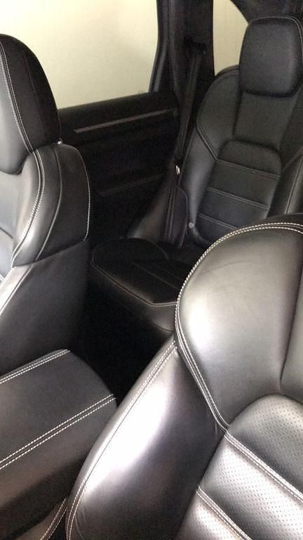 Gebraucht Porsche Cayenne Turbo 500 PS (367 kW) 2012 Schwarz SUV